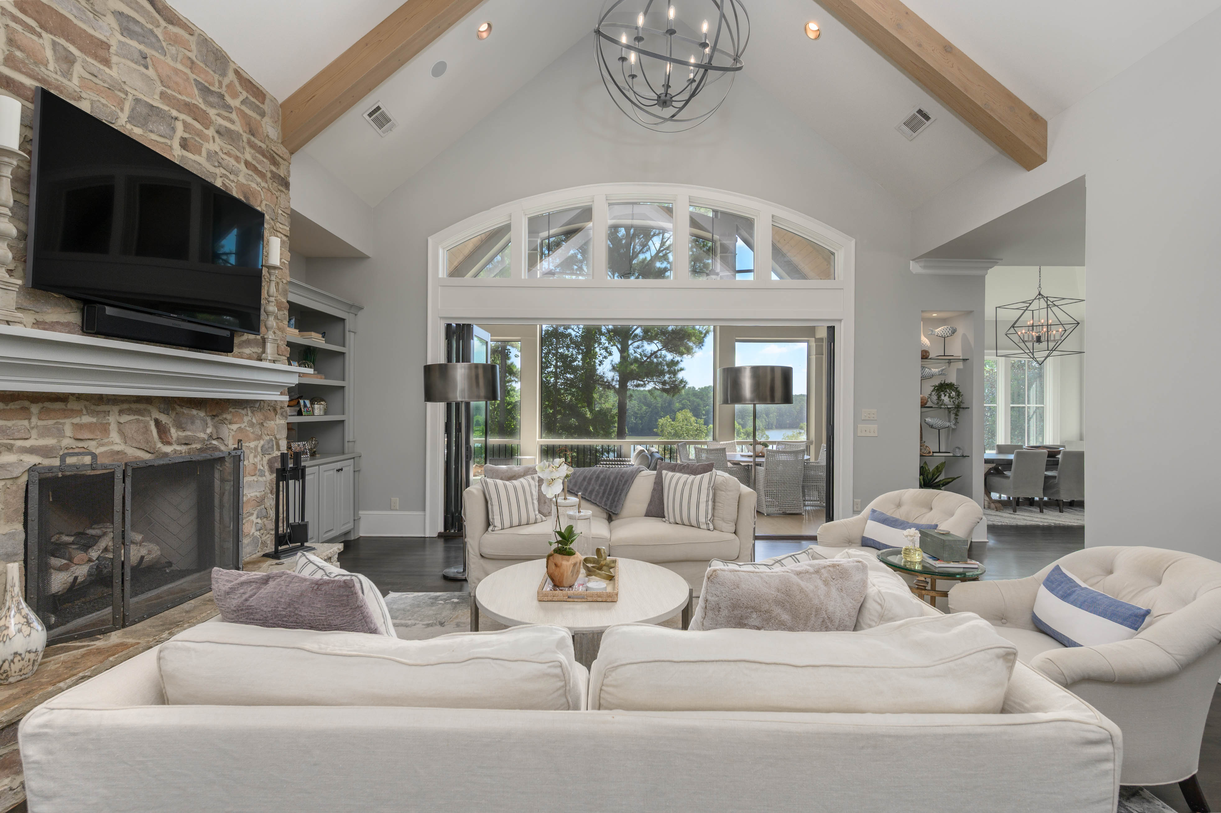 1060 Montgomery Drive image 8